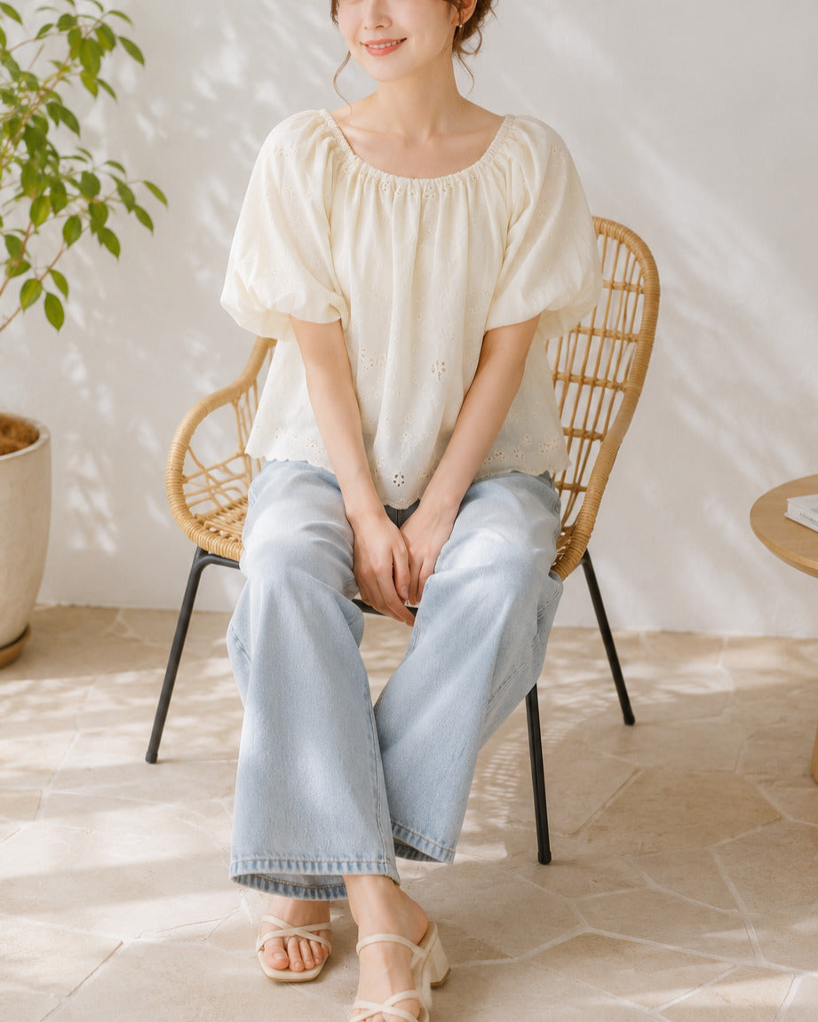 小花刺繍コットンブラウス