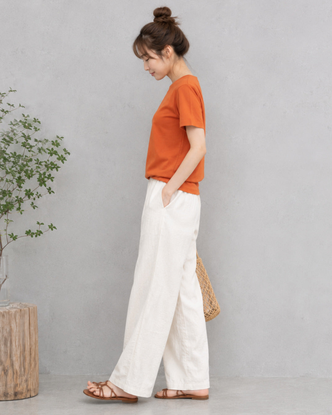 ラウンドネック半袖Tシャツ