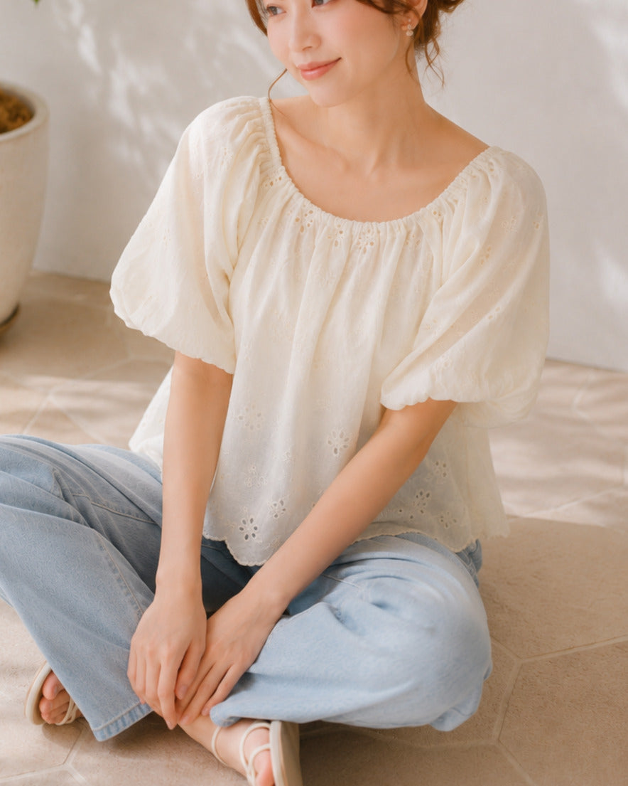 小花刺繍コットンブラウス