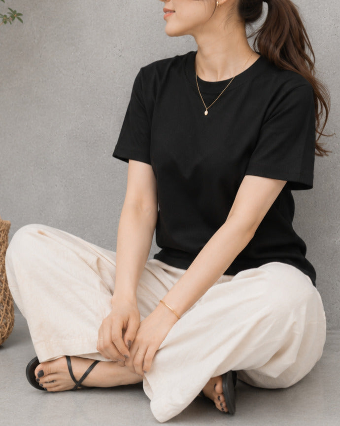 ラウンドネック半袖Tシャツ