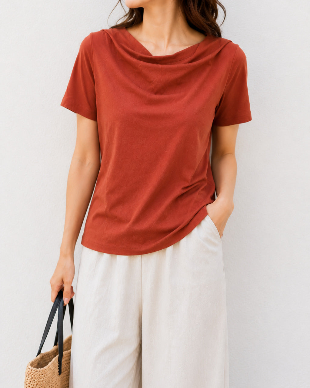 アシンメトリーネックカットソー