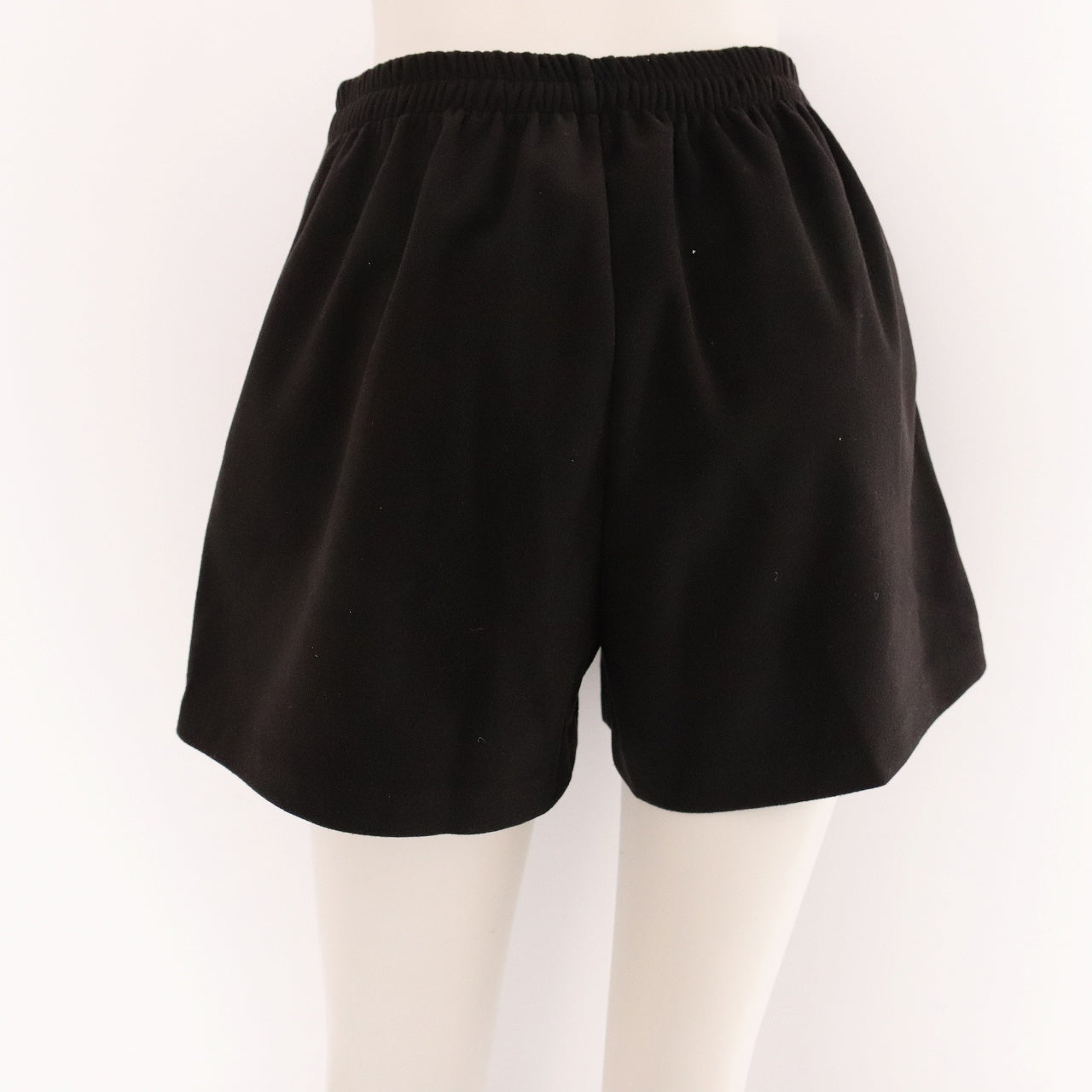 ハイウエストショートパンツ
