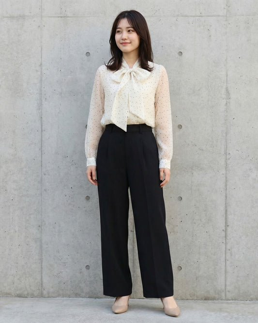 ドット柄リボンブラウス